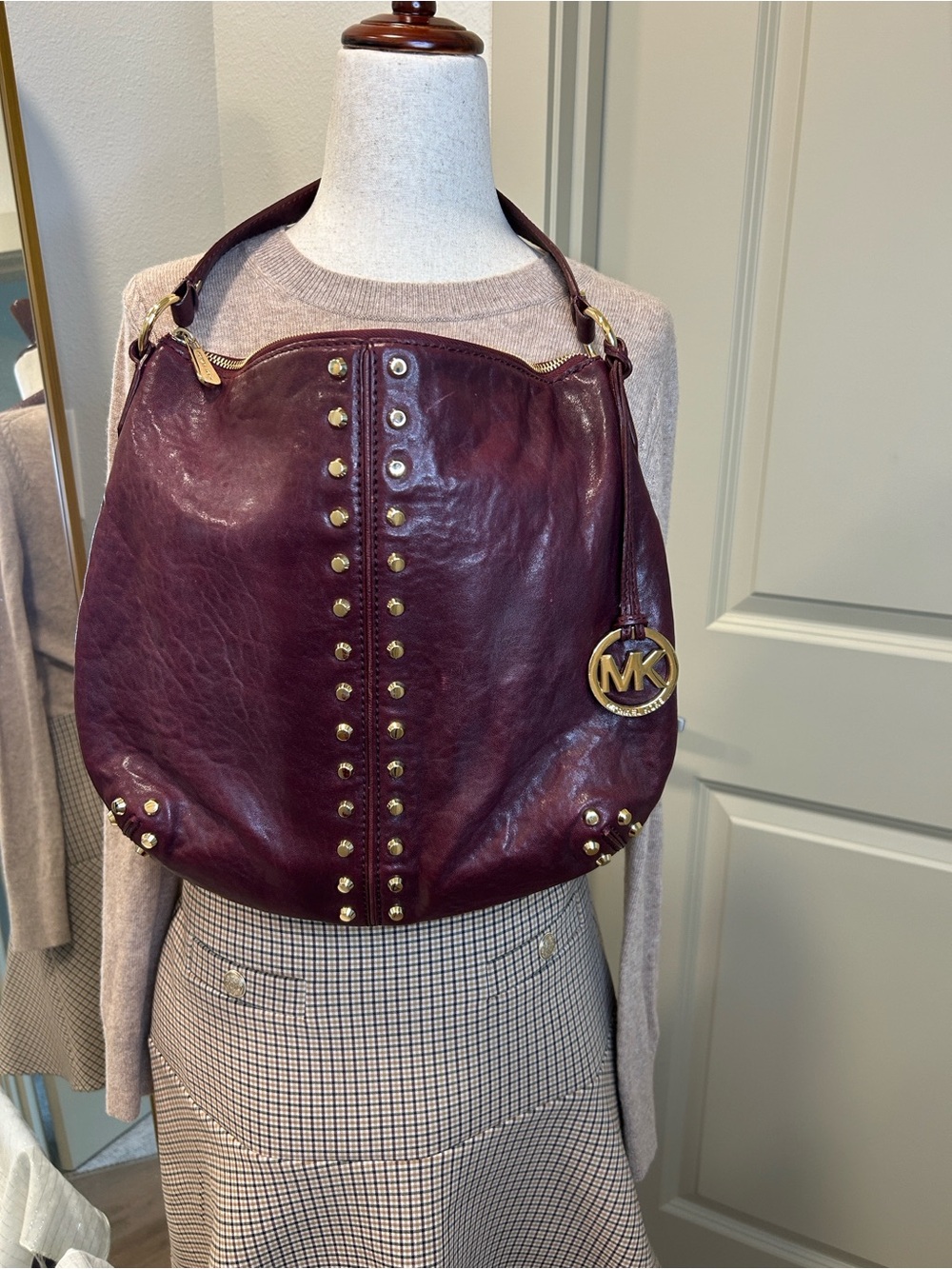 VTG Michael Kors Uptown Astor Hobo Bag Burgundy Studded Gold Y2K Boho